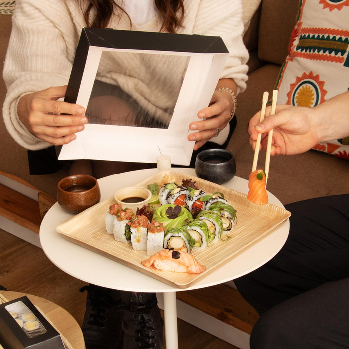 Plateau de service durable pour vos réceptions, fabriqué à partir de feuilles de palmier avec fenêtre transparente, LEEF, 27 × 27 × 5,5 cm