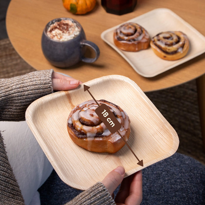 Assiette carrée feuille de palmier 18 x 18 cm