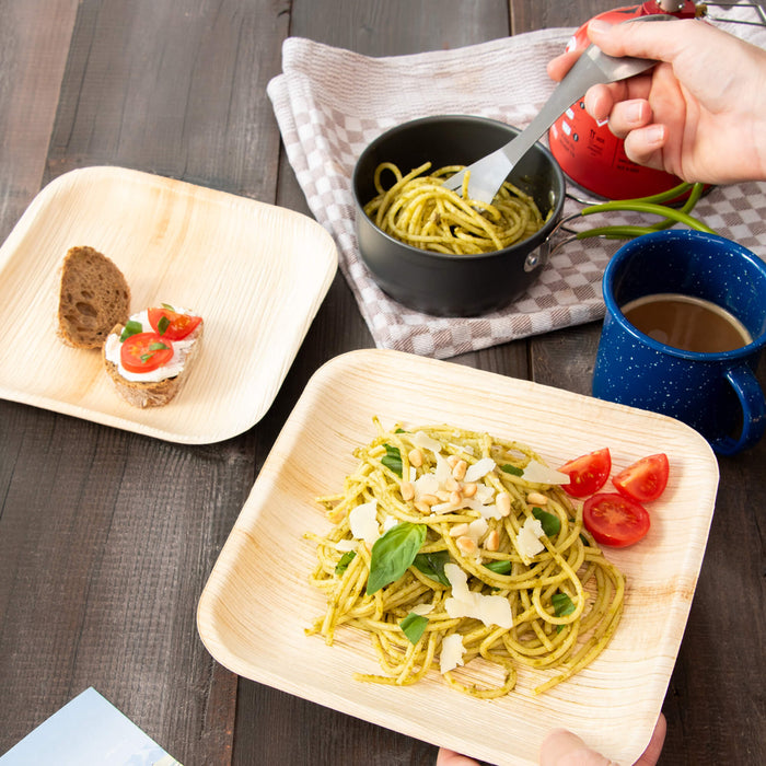 Assiette carrée feuille de palmier 18 x 18 cm